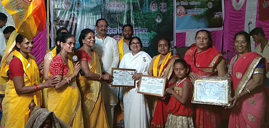 छ.ग. योग आयोग एवं महिला पतंजलि के संयुक्त तत्वाधान में नवसंवत्सर एवं राष्ट्रीय महिला दिवस पर कार्यक्रम का आयोजन