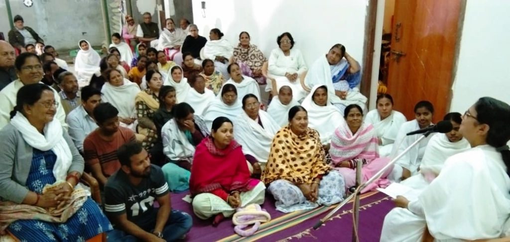 ब्रह्माकुमारीज राजकिशोर नगर सेवाकेन्द्र के निर्माणाधीन भवन ‘शिव-अनुराग भवन’ में प्रथम सत्संग का आयोजन