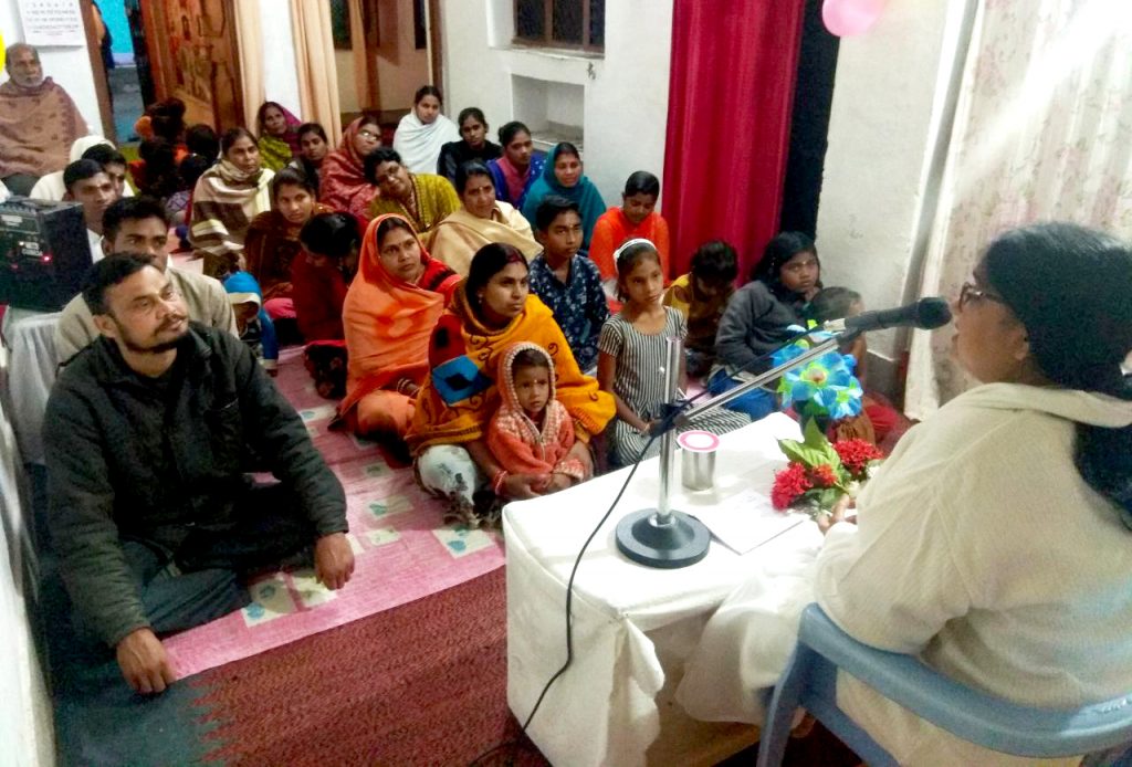 ब्रह्माकुमारी पाठशाला, मस्तूरी में किया गया परमात्मा शिव का ध्वजारोहण सत्संग की नियमितता पर दिया गया जोर