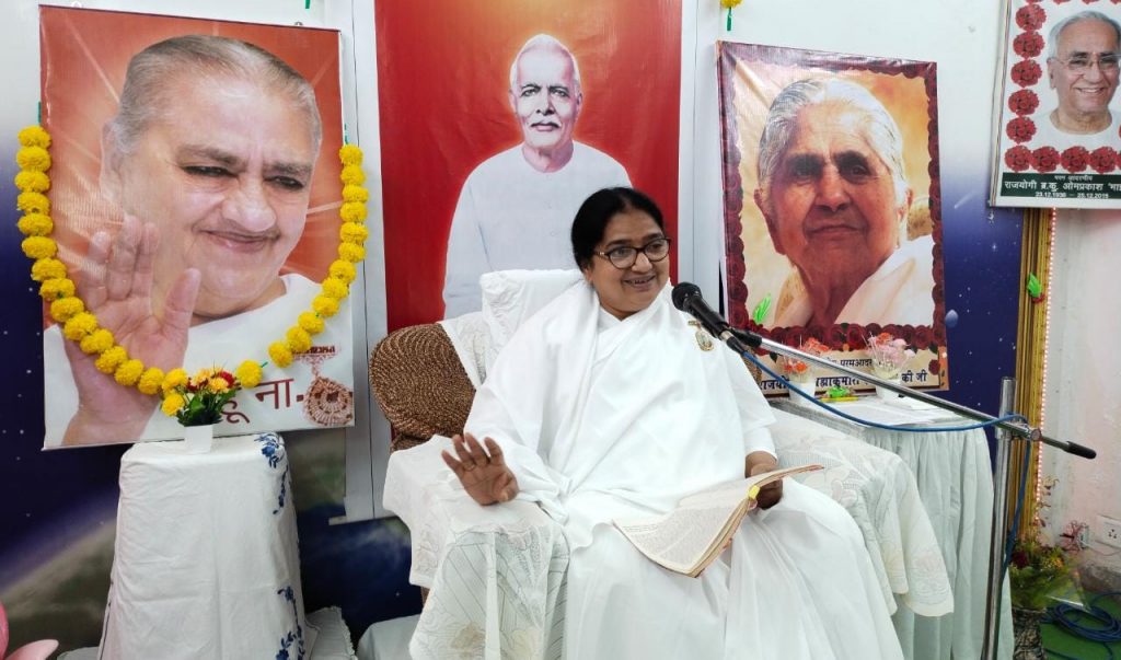 ब्रह्माकुमारीज़ की पूर्व मुख्य प्रशासिका दादी हृदयमोहिनी जी के निमित्त लगाया गया भोग, दी गई श्रद्धांजलि