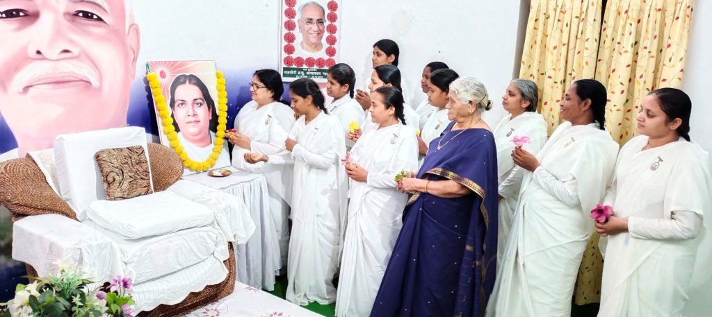 पवित्रता, गंभीरता, वात्सल्य, ममता की मूर्ति और गुणों की खान थीं मातेश्वरी जगदम्बा सरस्वती - ब्रह्माकुमारी मंजू दीदी