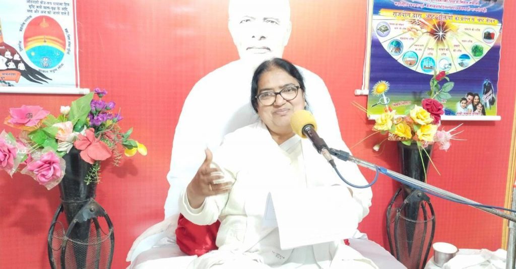आध्यात्मिकता को अपनाने से जीवन में सच्चाई और ईमानदारी का गुण आया