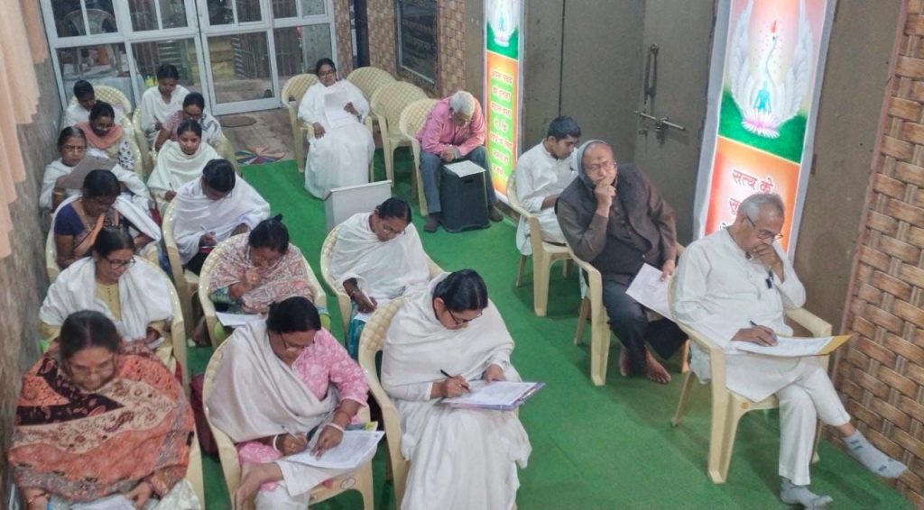 भाग्य की लकीर खींचने का आधार है श्रेष्ठ विचार और कर्म - ब्रह्माकुमारी मंजू दीदी