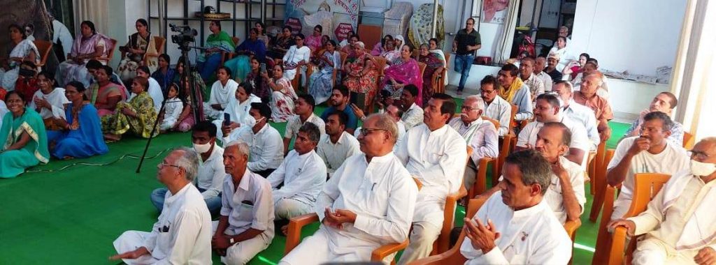 परमात्म संग के रंग में सदा रंगे रहे - ब्रह्माकुमारी मंजू दीदी