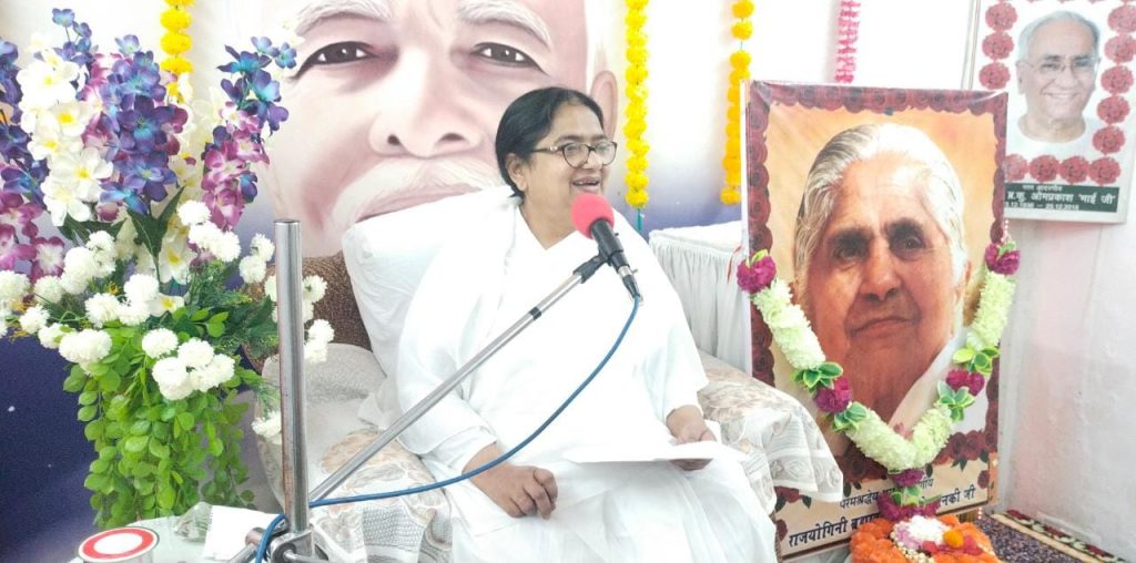  विश्व की सबसे स्थिर मन वाली दादी जानकी जी की द्वितीय पुण्यतिथि मनाई गई...