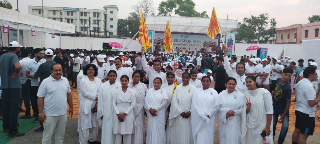 फिट बिलासपुर रन’ हाफ मैराथन कार्यक्रम में बिलासपुर टिकरापारा के सदस्यों को आमंत्रित किया गया...