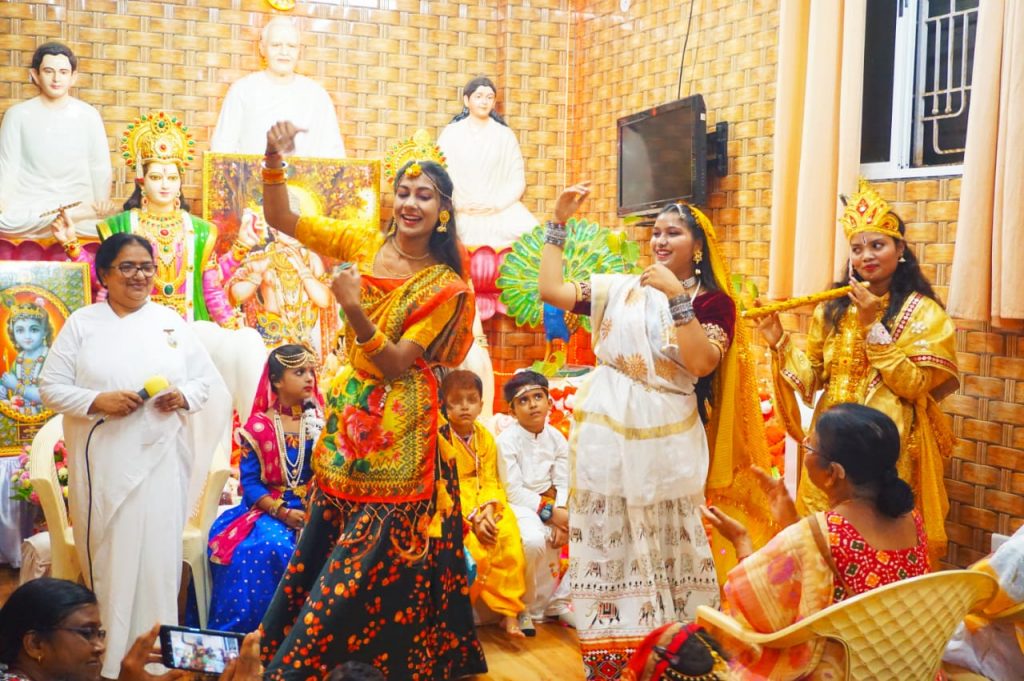 राजकिशोर नगर में जन्माष्टमी का उत्सव मनाया गया