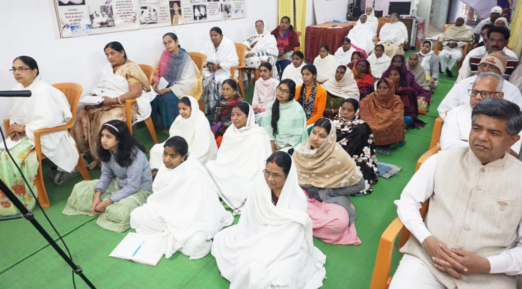 वर्ष 2023 के लिए ब्रह्माकुमारीज़ टिकरापारा सेवाकेन्द्र में अपने श्रेष्ठ लक्ष्य और लक्षण को समान बनाने के लिए बनी कार्ययोजना*