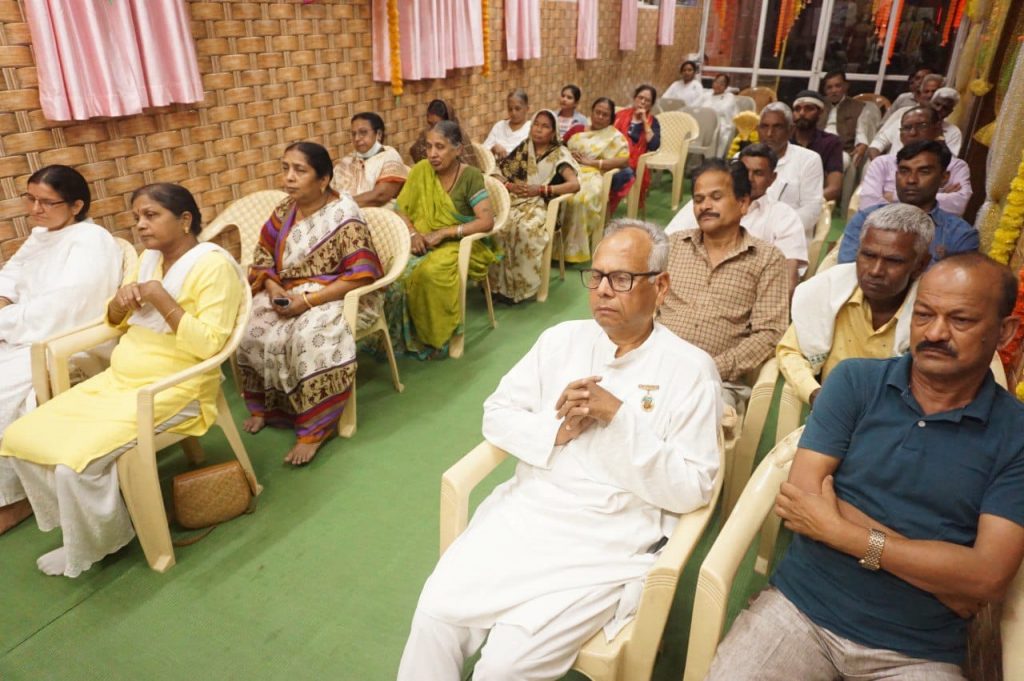 परमात्मा के कर्तव्य मनुष्य आत्माओं के कर्तव्य से भिन्न है: बीके गायत्री बहन
