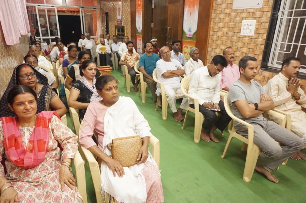 अनुभव की आँखे स्थूल आँखो से ज्यादा शक्तिशाली होती है : बीके गायत्री