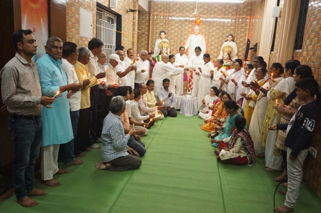 विश्व शांति के लिये इक्कीस दिवसीय योग साधना का उद्घाटन