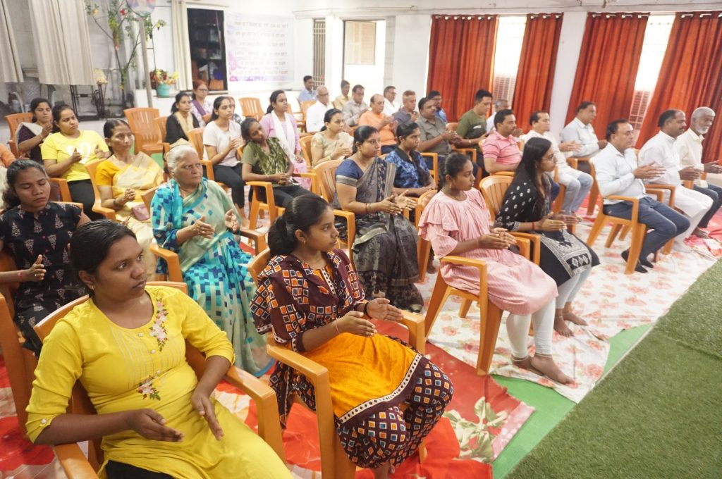 जैसा हम सोचते हैं वैसा ही हम बनते हैं-ब्र. कु. शशिप्रभा* 