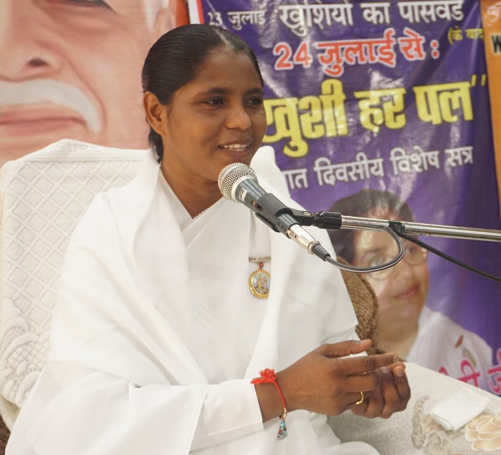 खुशी हर पल राजयोग अनुभूति शिविर के पश्चात एडवांस कोर्स की हुई शुरुआत* l