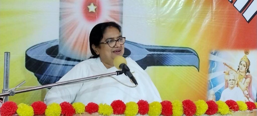 यज्ञ, दान तथा तप आवश्यक कर्म है, इसका कभी त्याग नही करना चाहिए: बीके मंजू