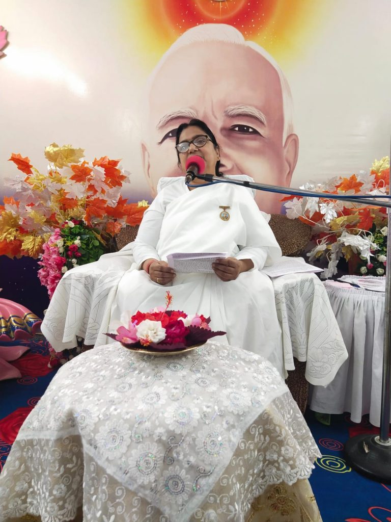 हर एक की विशेषता को ही देखे और उनमे उमंग उत्साह बढाये तो दुआएं मिलेगी: बीके मंजू
