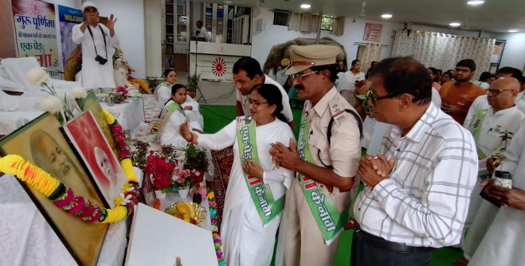 यातायात सुरक्षा और साइबर फ्रॉड जागरूकता का रोल मॉडल बने : उमाशंकर पांडे, जिला रोड सेफ्टी सेल प्रभारी