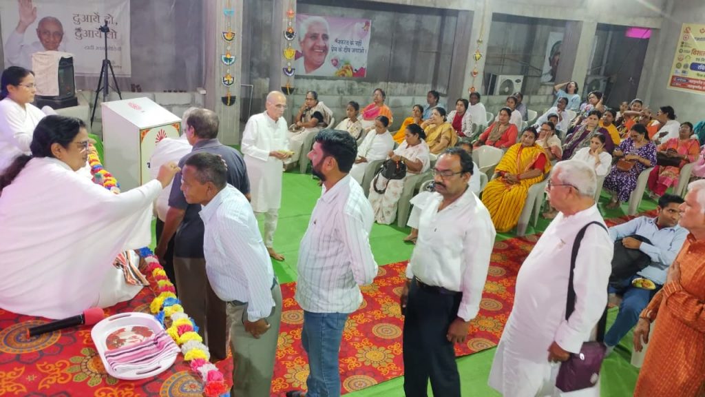 भाई दूज पर परमात्मा की शिक्षा है संबंधों में पवित्रता और मन की शुद्धता - ब्रह्माकुमारी मंजू दीदी   