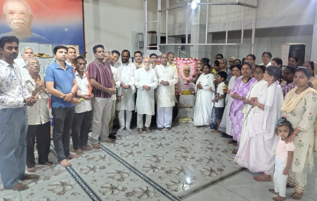 मधुरता और नम्रता को अपनाना ही सच्ची महानता - ब्रह्माकुमारी रूपा दीदी