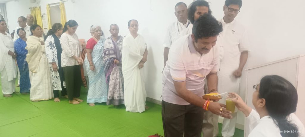 चेहरे पर सदा मुस्कुराहट के लिए सरलता और सहनशीलता जरूरी : ब्रह्माकुमारी मंजू दीदी
