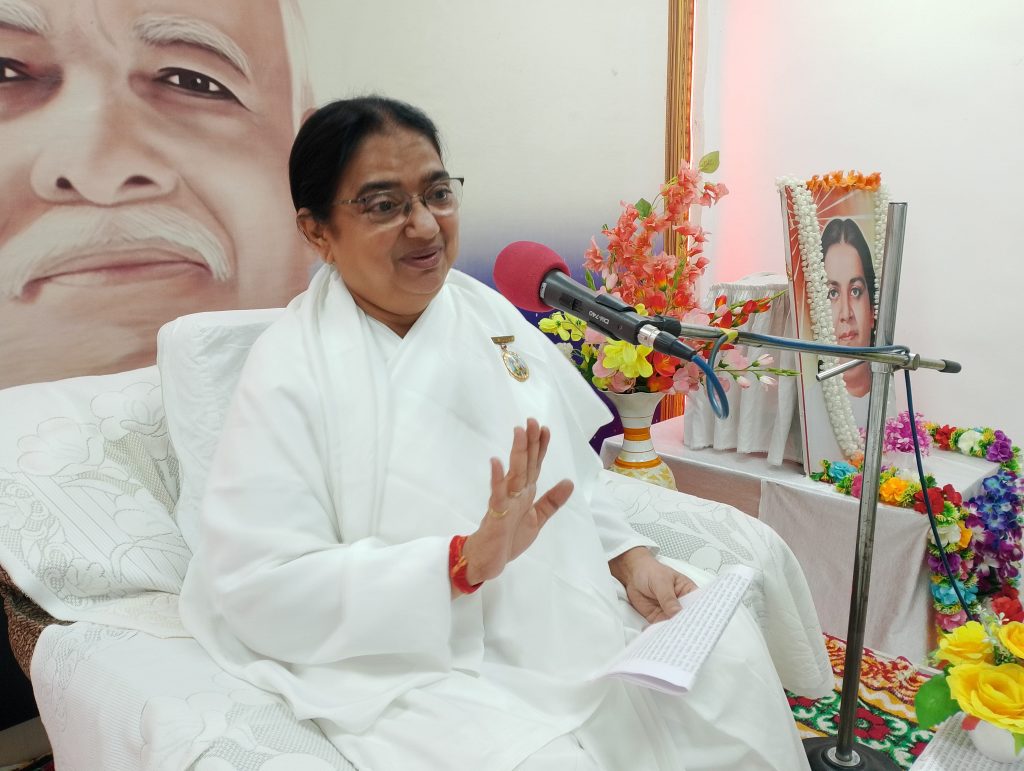 मम्मा ने नारी शक्ति को आत्मविश्वास, आध्यात्मिकता और नेतृत्व का नया आयाम दिया- ब्रह्माकुमारी मंजू दीदी*