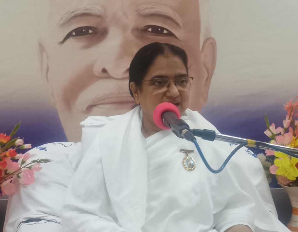 सेवा में सफलता के लिए ईश्वरीय स्नेह और शक्ति का संतुलन जरूरी — ब्रह्माकुमारी मंजू दीदी*