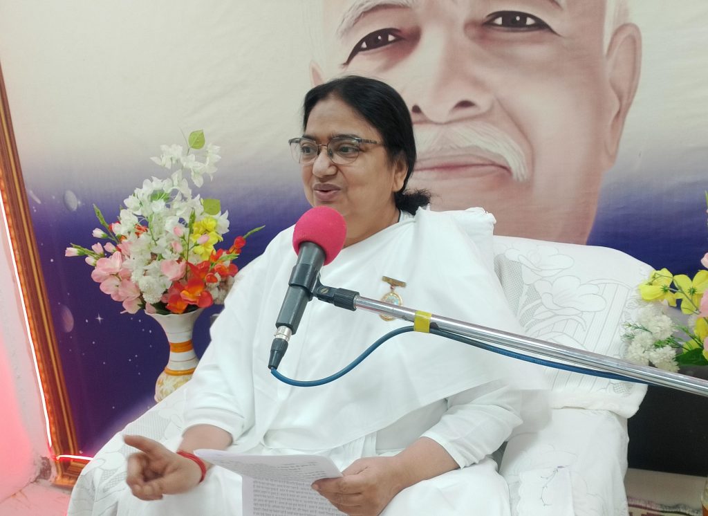 सच्ची सेवा का थर्मामीटर है चेहरे की खुशी - ब्र.कु. मंजू दीदी*