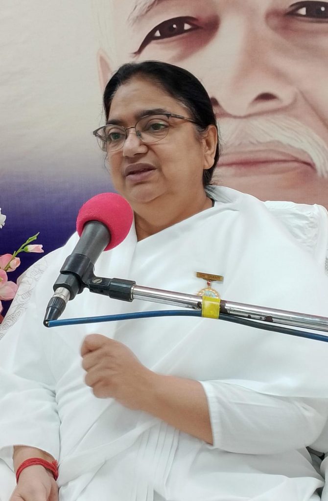 *दूसरों के जीवन में खुशियों की रोशनी जगाना ही सच्चा परोपकार : बीके मंजू दीदी*