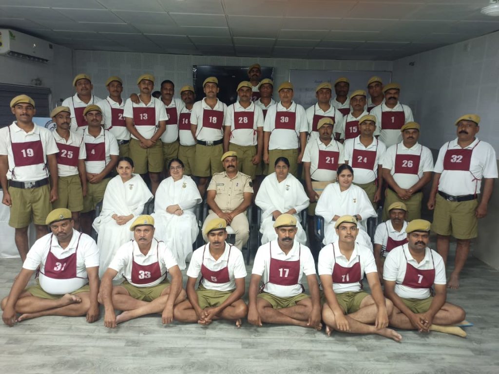 *एसईसीएल में 30 दिवसीय प्रशिक्षण कार्यक्रम के 25वें दिन नव-चयनित सुरक्षा प्रहरियों को दिया मार्गदर्शन*
