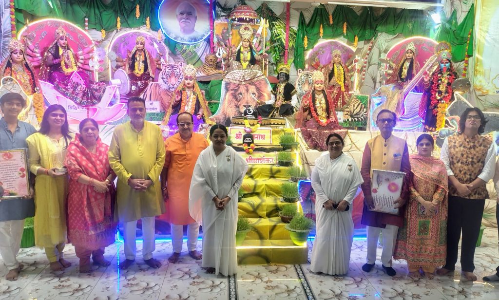 ब्रह्माकुमारीज़, राज किशोर नगर द्वारा आयोजित चैतन्य झांकी का विजयादशमी पर भव्य समापन*